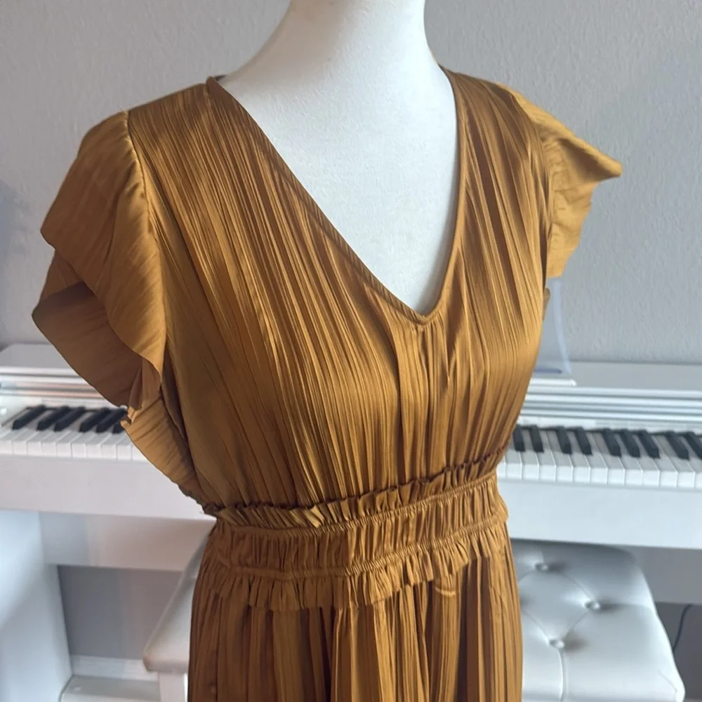 Roan + Ryan Talulah V-Neck Casual Ruffle Midi Dress Women's Yellow Gold - Picture 5 of 13